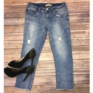 Seven7 ankle-cropped skinny distressed jeans size6